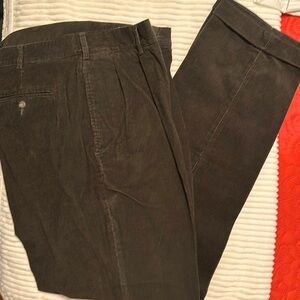 Men’s corduroy pants, Consensus